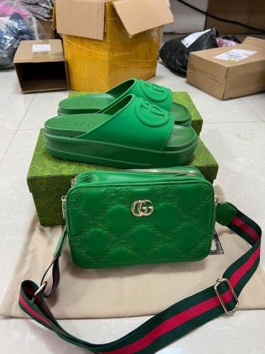 1 set fashion slippers & camera bag #GUI