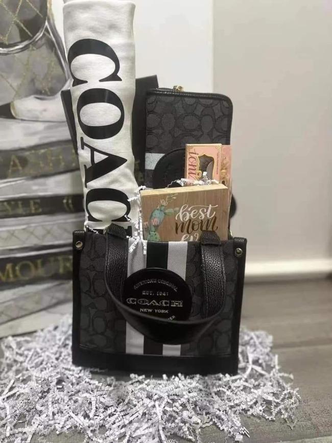 1 set fashion Total bag & Wallet & T-shirt #COA