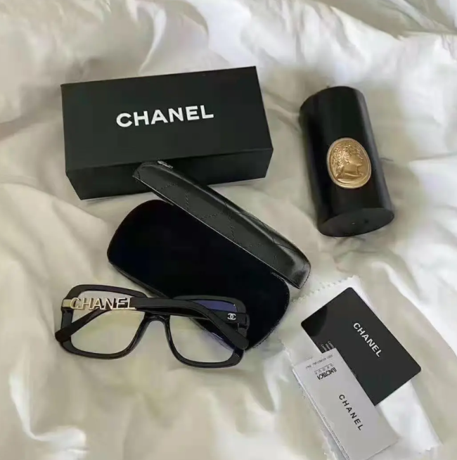 Fashion Shades with Box #CHN