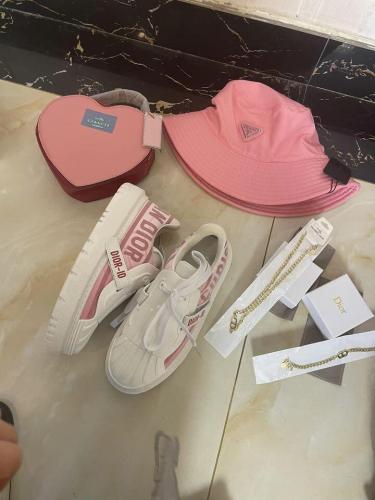 1 Set Fashion Casual Shoes & Shoulder Bag & Hat #DIO