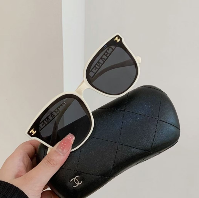 Fashion Shades with Box #CHN