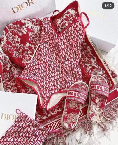 1 Set Fashion Slider Slipper & Swimsuit #DIO