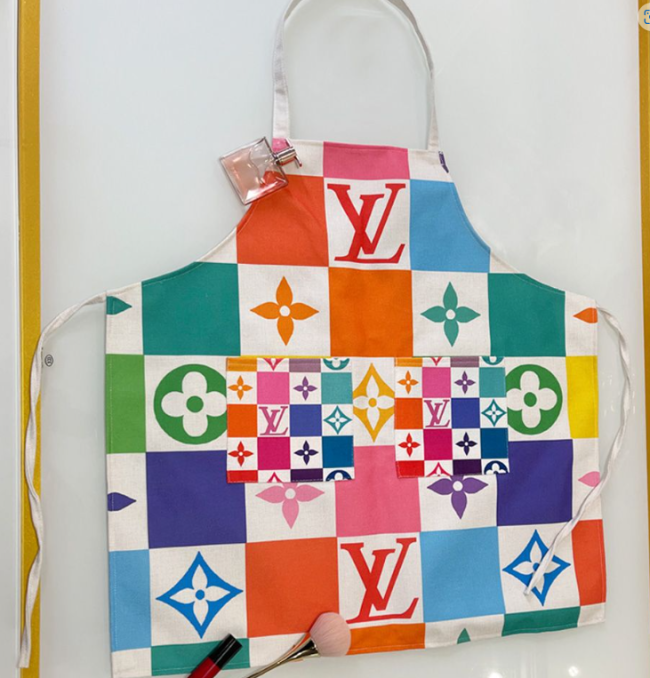 Wholesale fashion apron free size #CHN #LOV #DIO