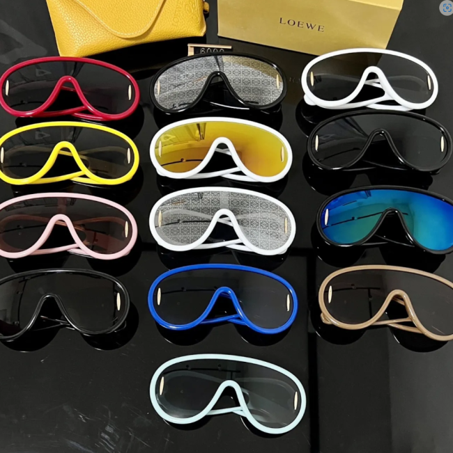 Loewe Shades with Box #NOO