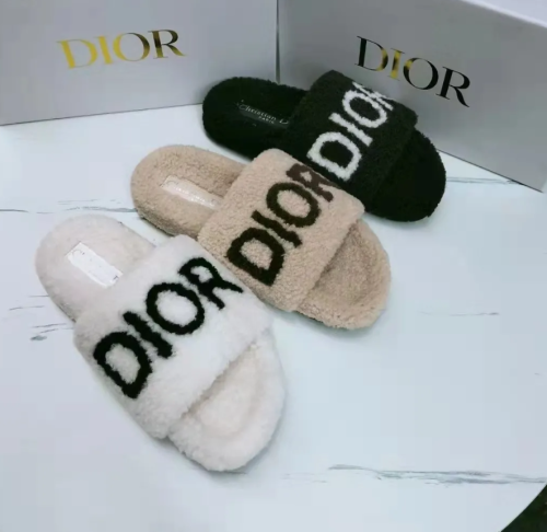  Fashion Furry Slides with Box #DIO