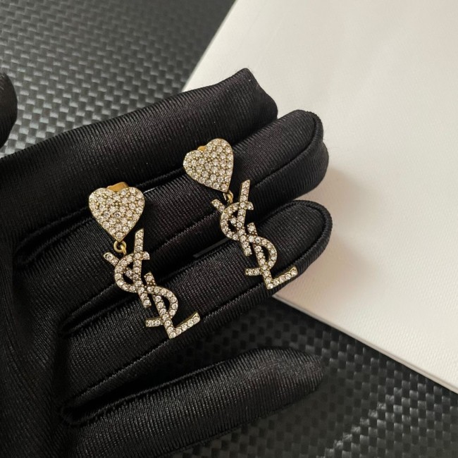 Women Fashion Earrings #GUI #CHN #YS