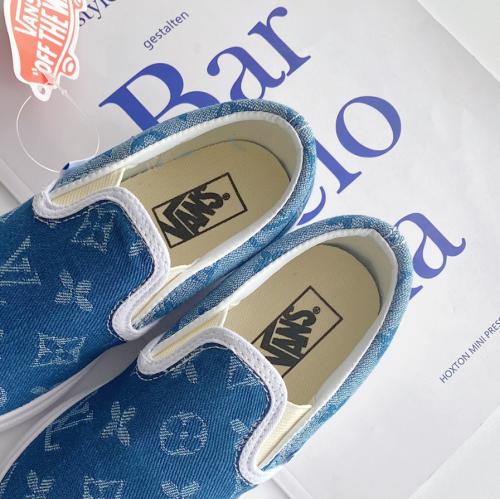 Fashion Kids Shoes with Box #LOV