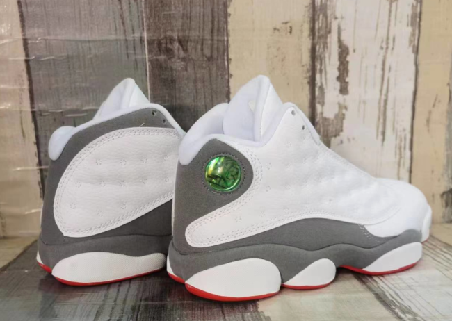 Fashion Shoes with Box AJ13