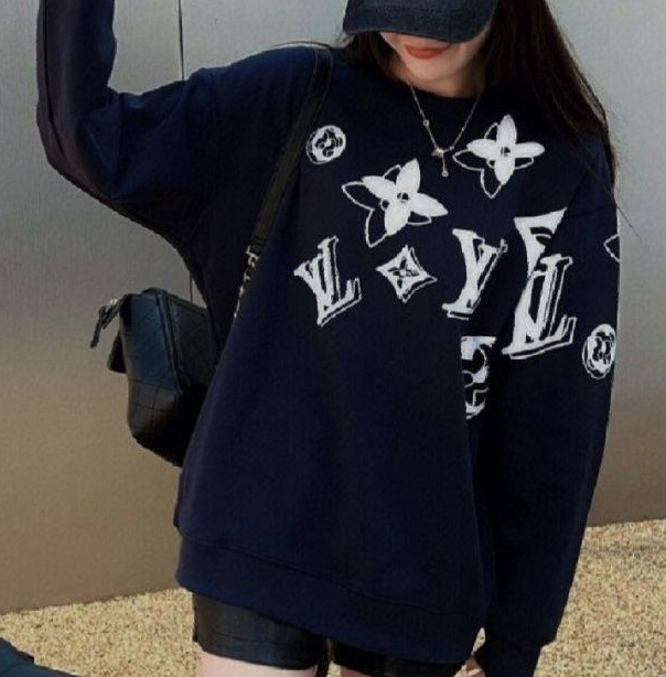 Women Fashion Sweater with Tags #LOV