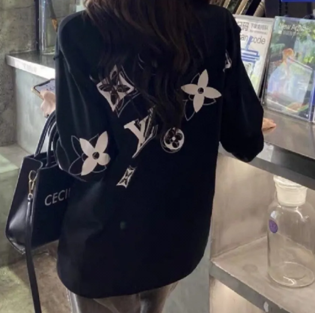 Women Fashion Sweater with Tags #LOV