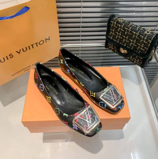 Women Fashion Shoes with Box #LOV