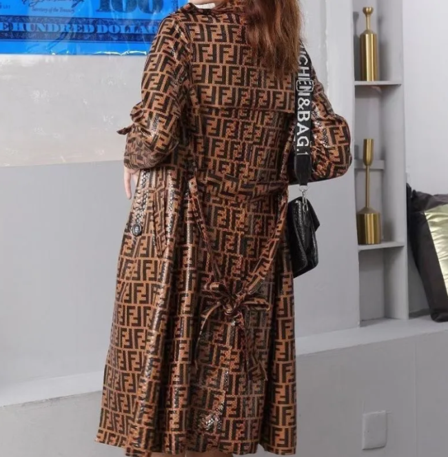 High Quality Windbreaker with Tags #LOV #FEI #CHN