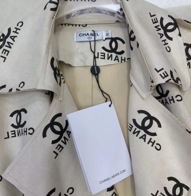 High Quality Windbreaker with Tags #LOV #FEI #CHN