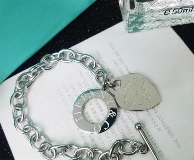 Fashion bracelet with box #TIF