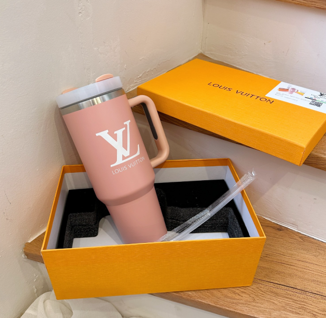 Wholesale Fashion Cup with box  #LOV #CHN