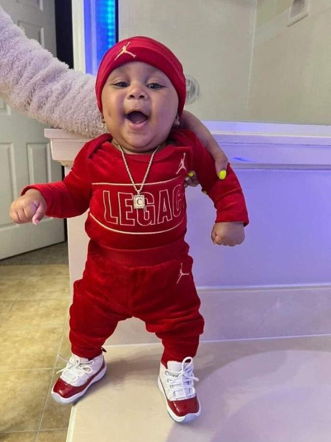 1 pair sport shoes for kid with box size:8C-3Y #NIK