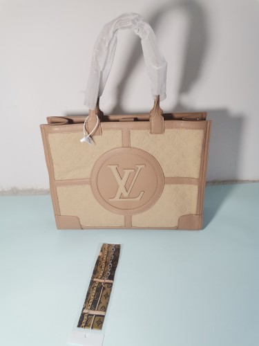 Top quality fashion Tote bag size:43*33cm #LOV