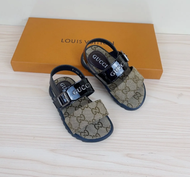 Top quality fashion sandals shoes for kid size:9C-3Y #LOV #GUI