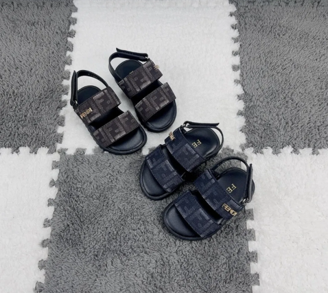 Top quality fashion sandals shoes for kid size:9C-3Y #LOV #GUI