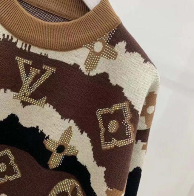 High Quality Sweater with Tags #LOV