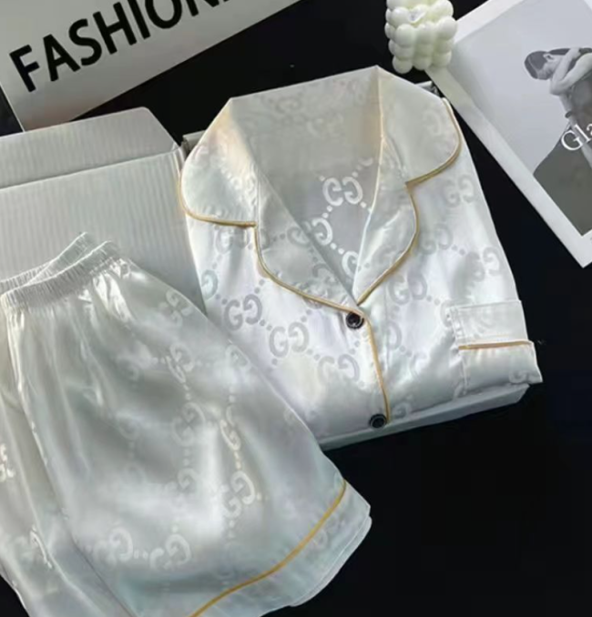 Fashion Women and Men's Silky Set #GUI