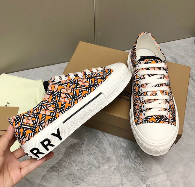 Fashion Shoes with Box #BUR