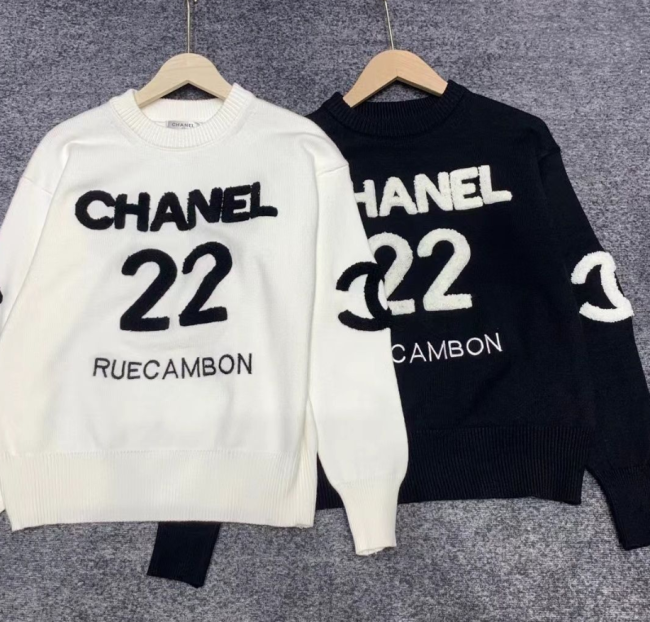 Fashion Sweater with Tags #CHN