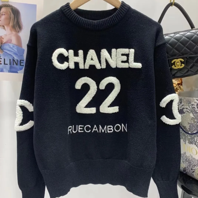 Fashion Sweater with Tags #CHN