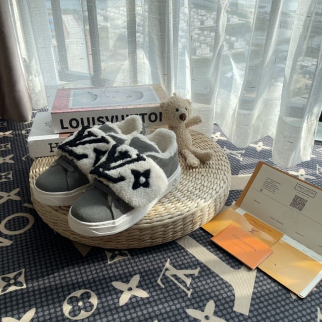 High Quality Fashion Shoes with Box #LOV