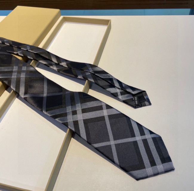 High Quality Men's Silky Tie with Box #LOV #GUI