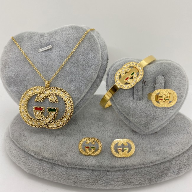 Fashion Jewery 4 pcs Se #CHN #LOV #GUI #VER