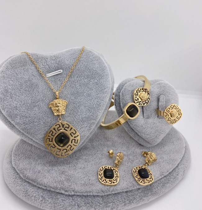 Fashion Jewery 4 pcs Se #CHN #LOV #GUI #VER