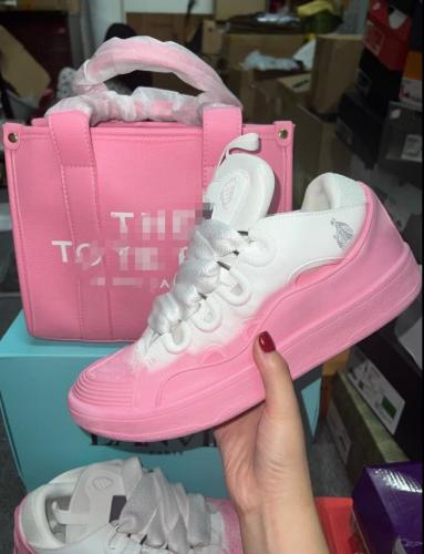  Fashion Shoes with Bag Set 