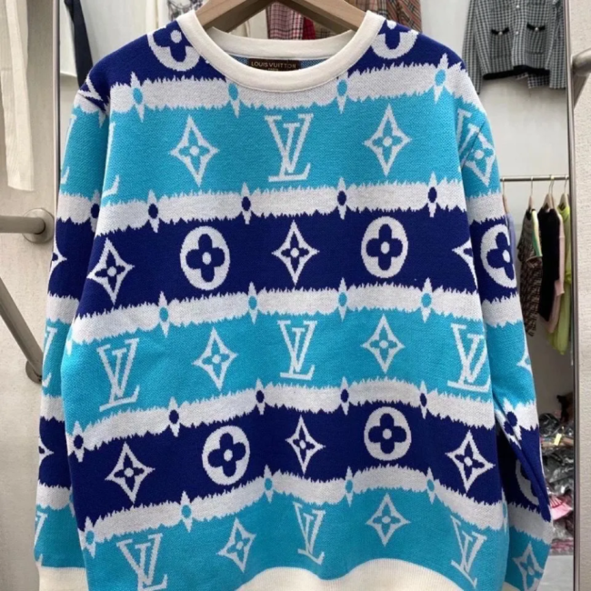 High Quality Sweater with Tags #LOV