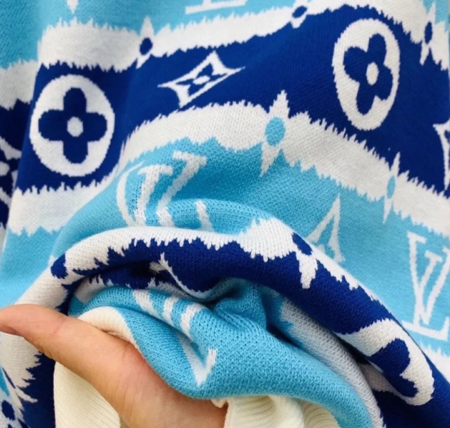 High Quality Sweater with Tags #LOV