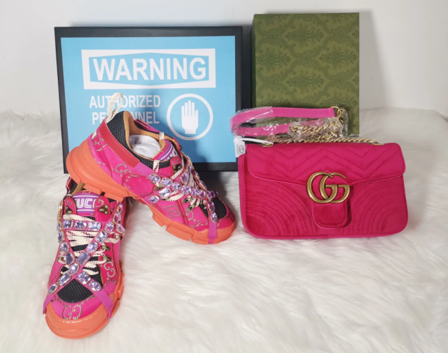 Wholesale Diamond Sneakers with Bag Set #GUI