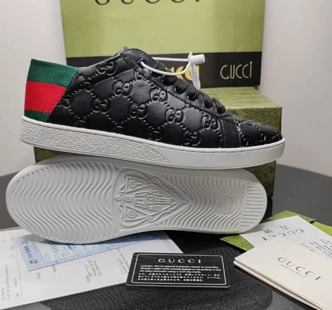 High QUality Shoes with Box #GUI