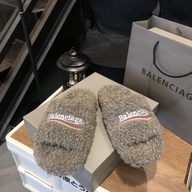 Fashion Furry Slides with Box #BAL