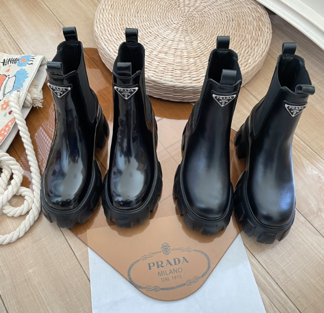 High Quality Boots with Box Size 5-8.5 #PRD