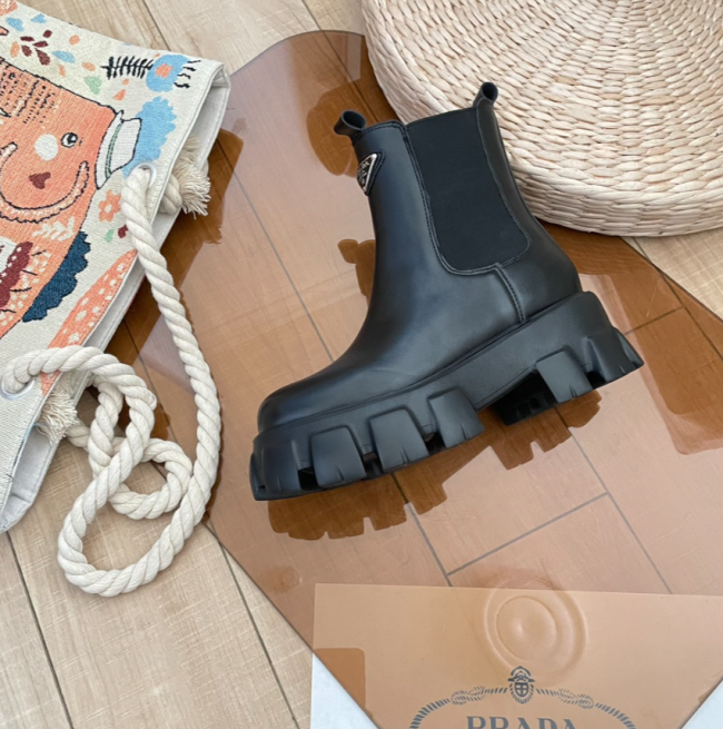 High Quality Boots with Box Size 5-8.5 #PRD