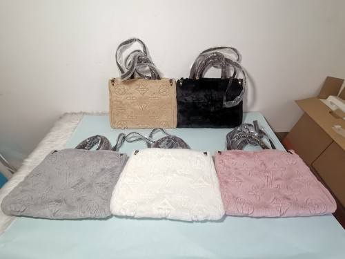 Fashion Furry Tote Bag #LOV