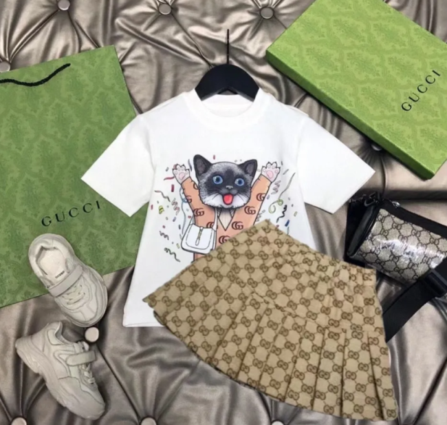 Fashion Shirt with Skirt Set No Tags #CHN #GUI