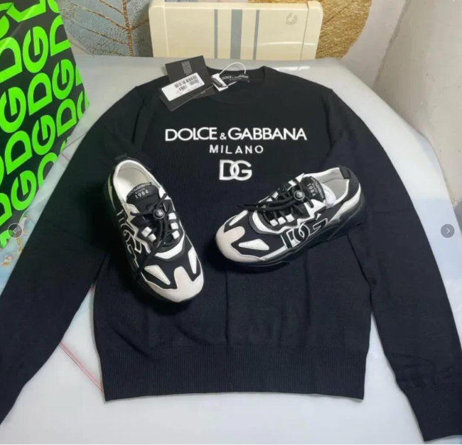 Fashion Sweatshirt with Shoes Set