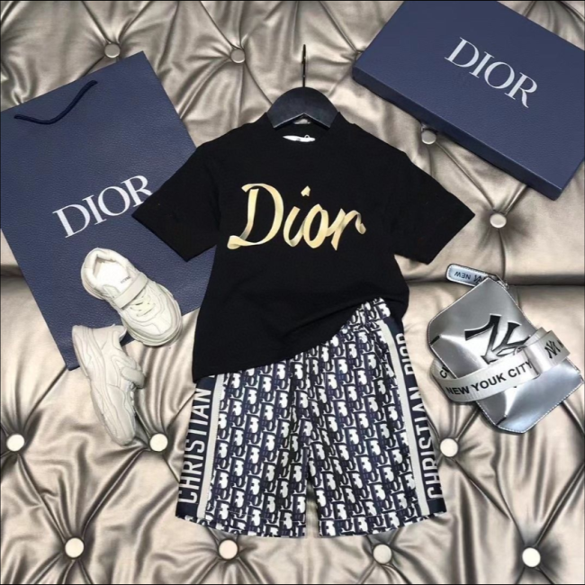 Fashion Kids Shirt with Shorts Set #GUI #LOV