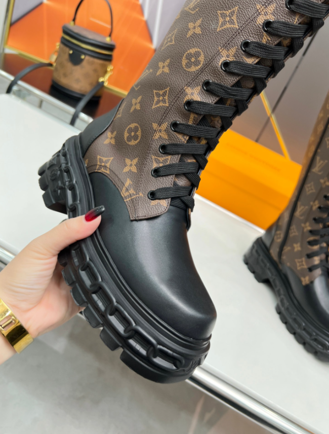 High Quality Boots with Box #LOV