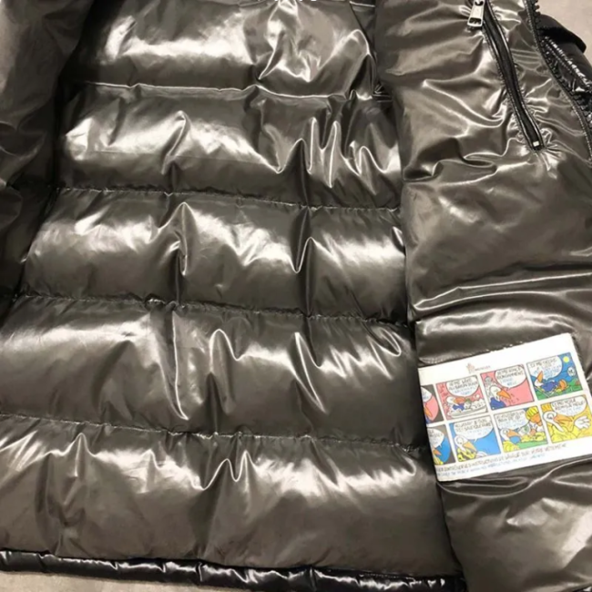 Unisex Moncler Down Jacket Coat with Tags