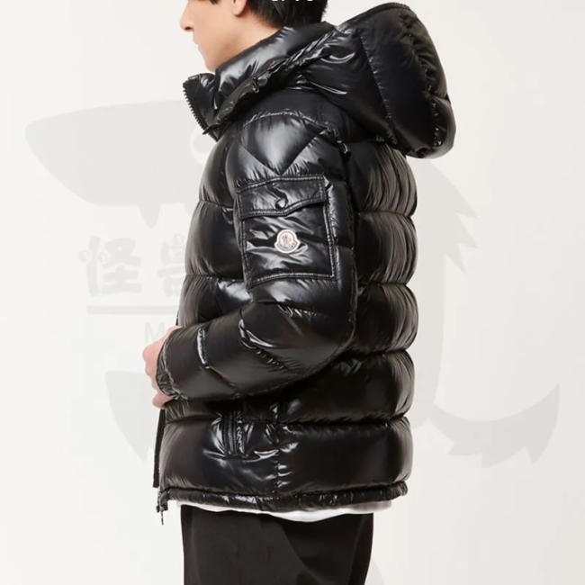 Unisex Moncler Down Jacket Coat with Tags