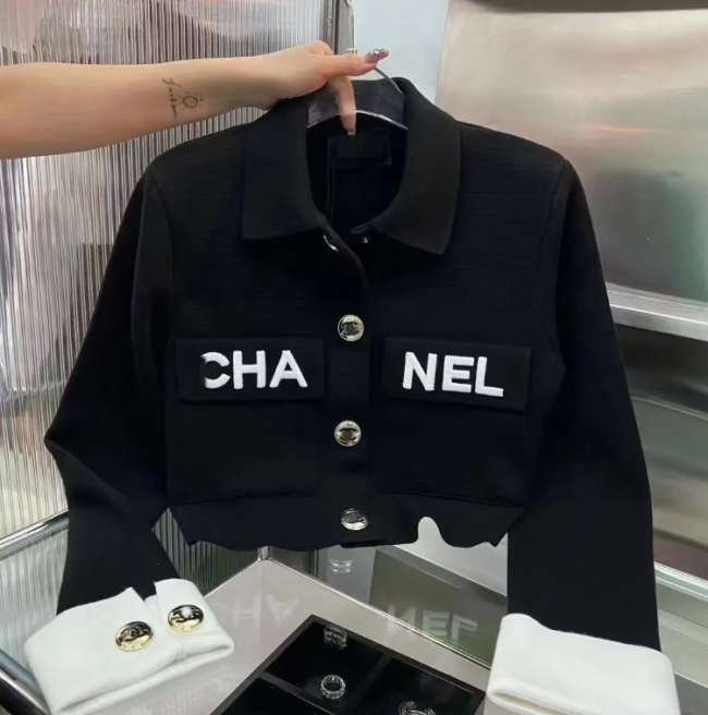 Women Fashion Sweater with Tags #CHN