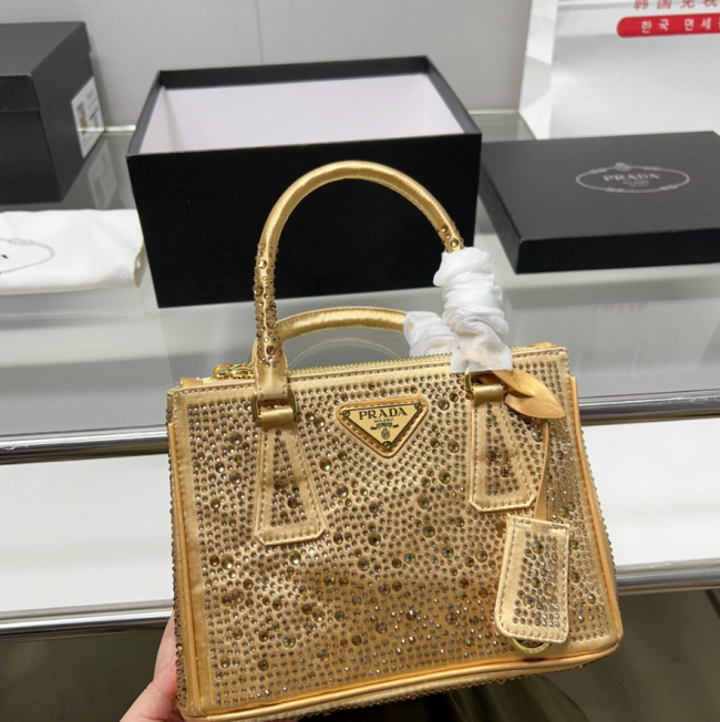 High Quality Crystal Bags with Box Size 23×15cm #PRD