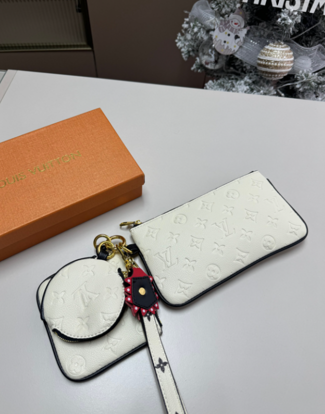 High Qaulity Coin Purse with Box #LOV